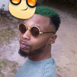 Meet your Posher, Lloyd